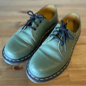 DR. MARTENS - Green Oxford Lace-Up Leather Shoes with Yellow Stitching